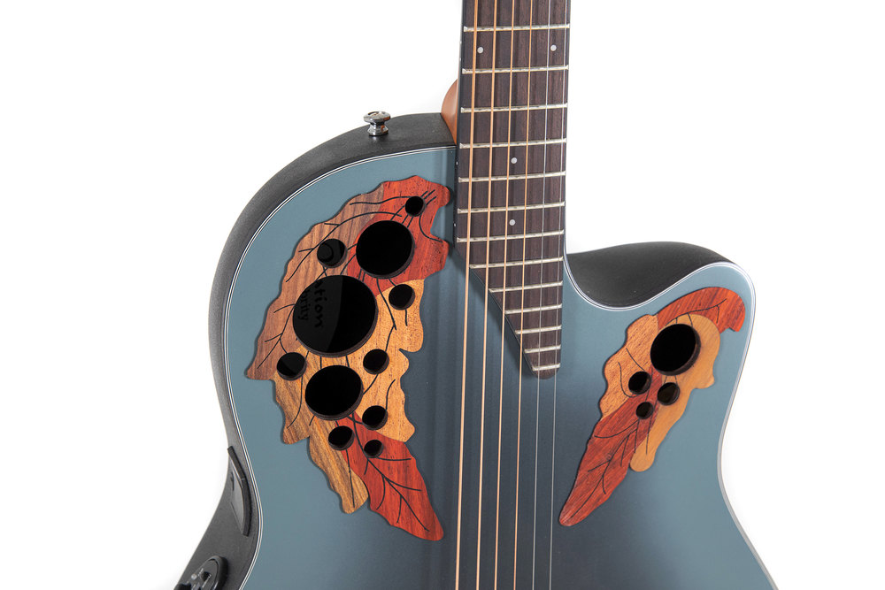 Chitarra acustica elettrificata Ovation Celebrity Elite Mid Cutaway CE44-RBB